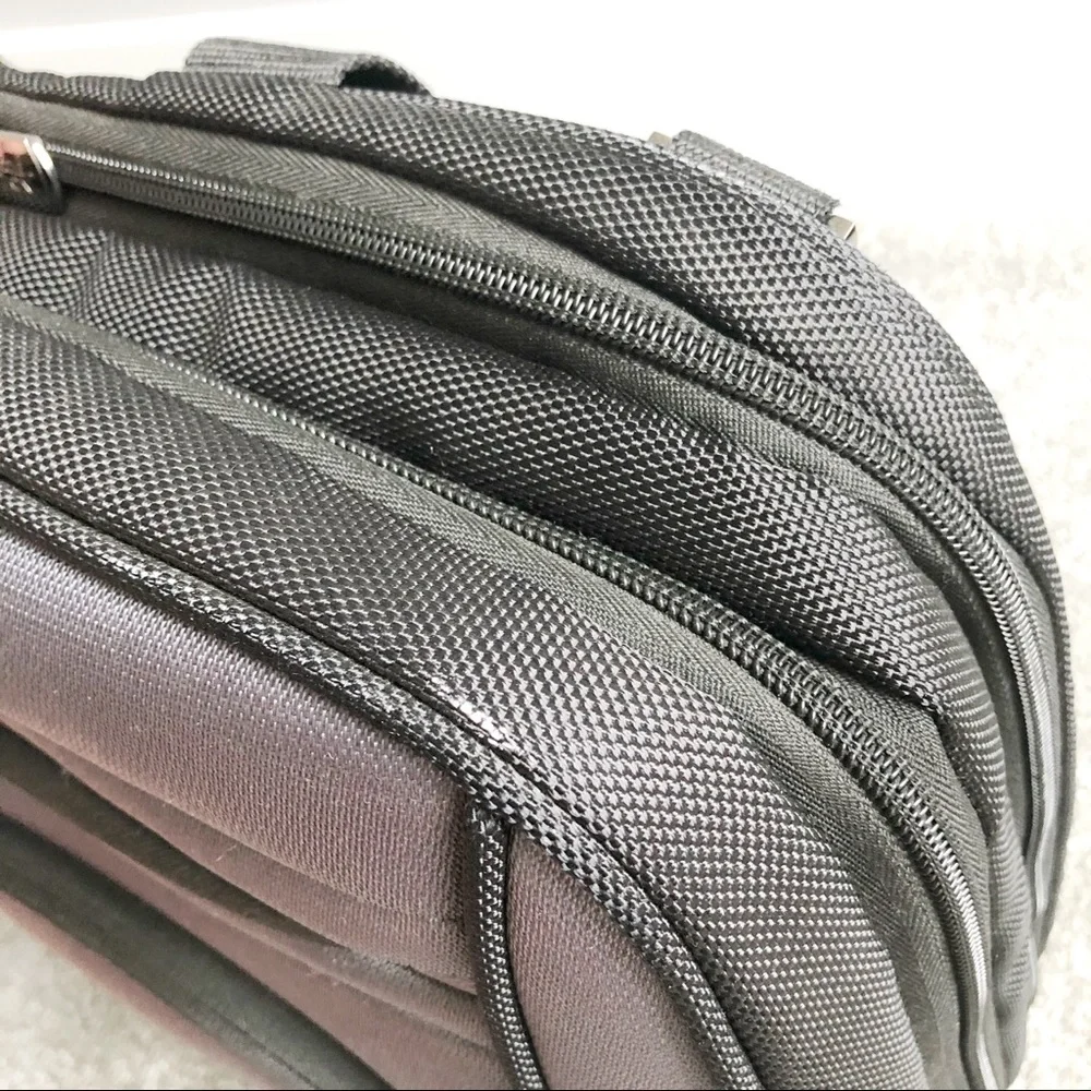 Kenneth Cole Reaction Laptop Bag
